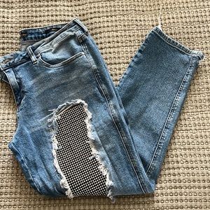 Bling Guess Tomboy jeans.